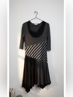 Miss Nikky Gray Black Mixed Pattern Stretchy Midi Dress Size S